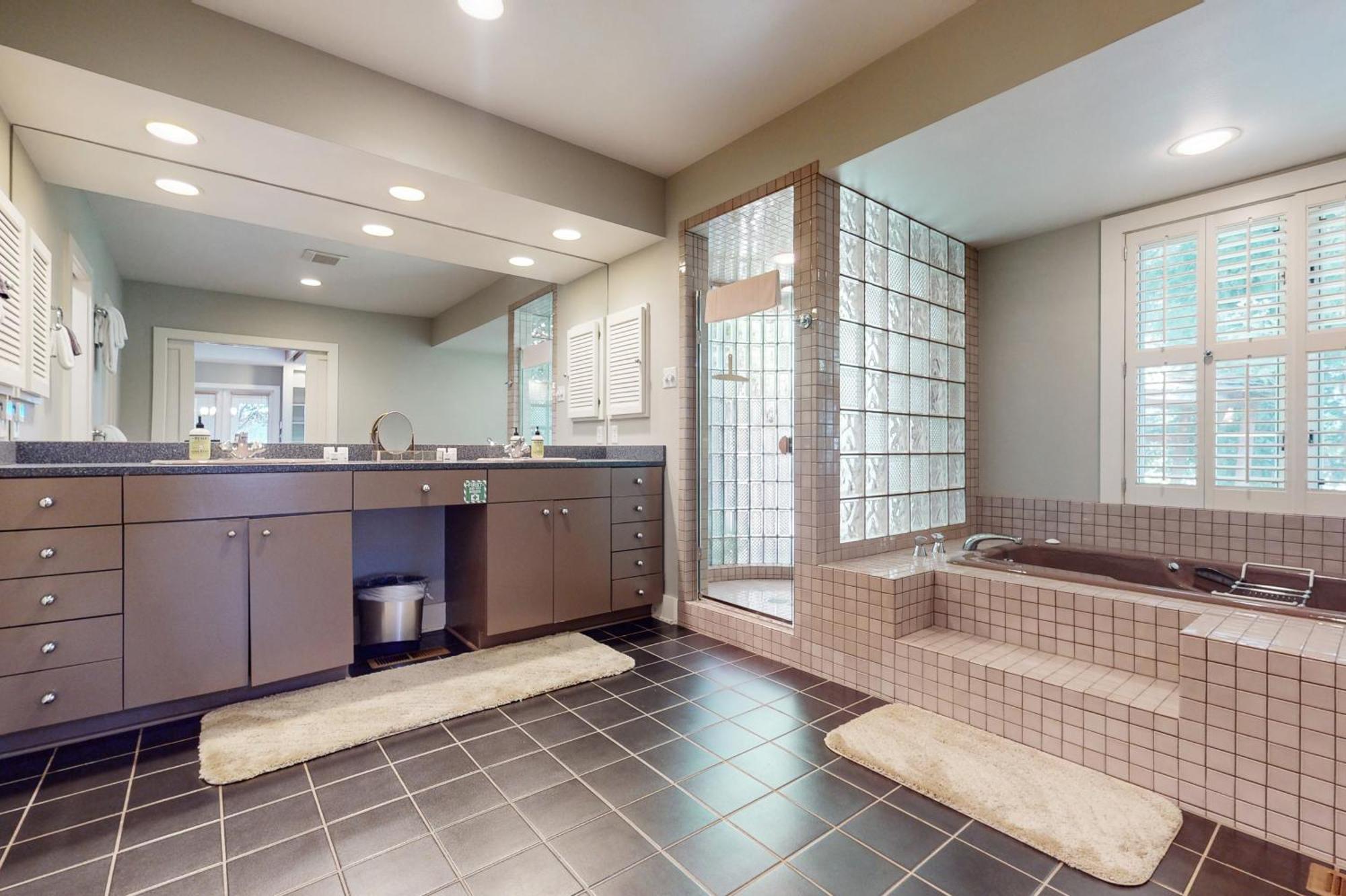 Stones Way Villa Lake Forest Park Ngoại thất bức ảnh